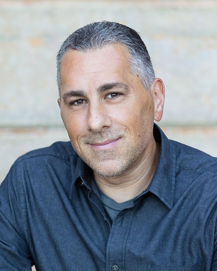 https://johnpavlovitz.com/wp-content/uploads/2018/10/John-Pavlovitz-Headshot-10-2018.jpg